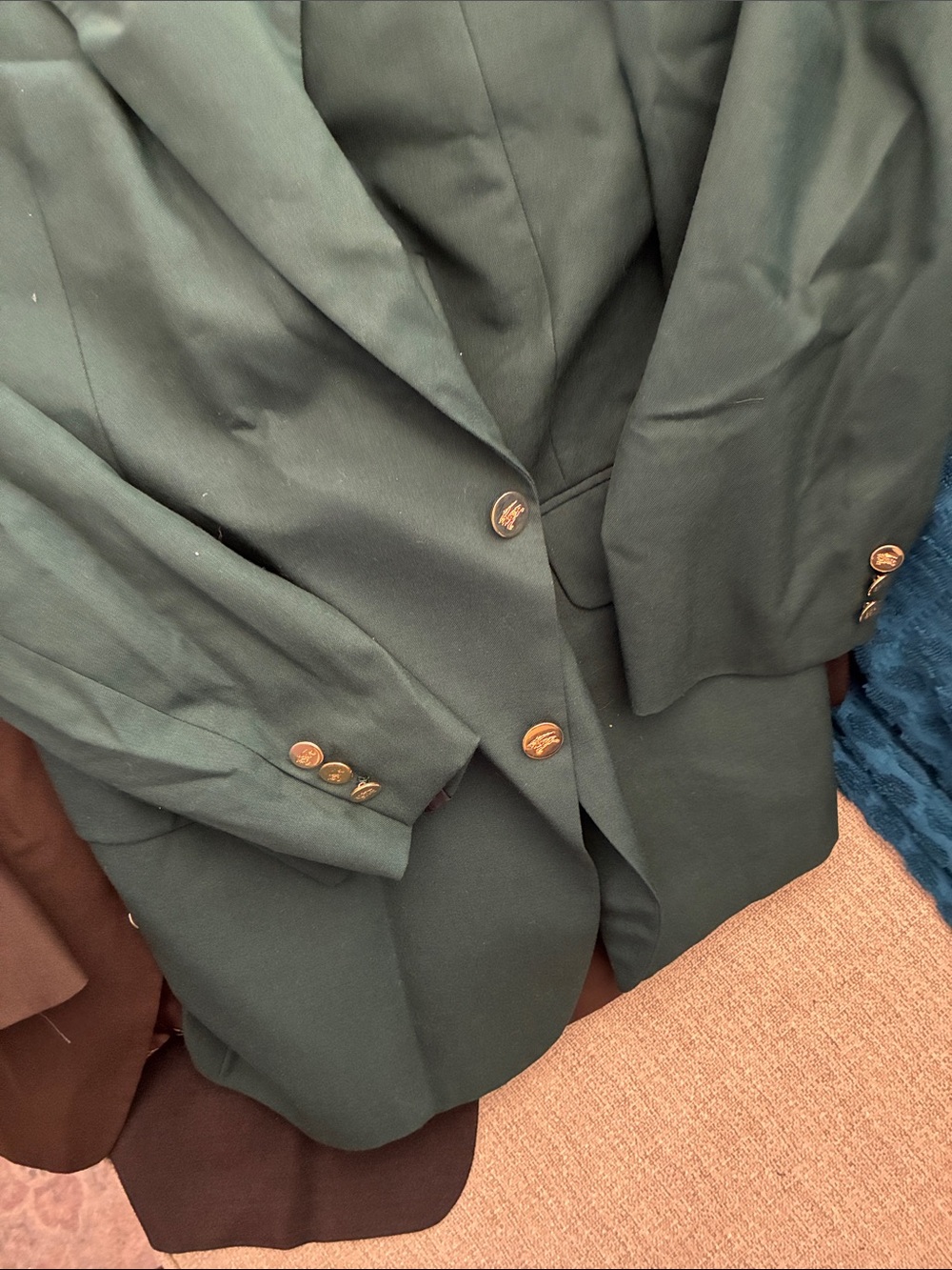 Burberry Green Blazer with Gold Satin Lining - Picture 2 of 3